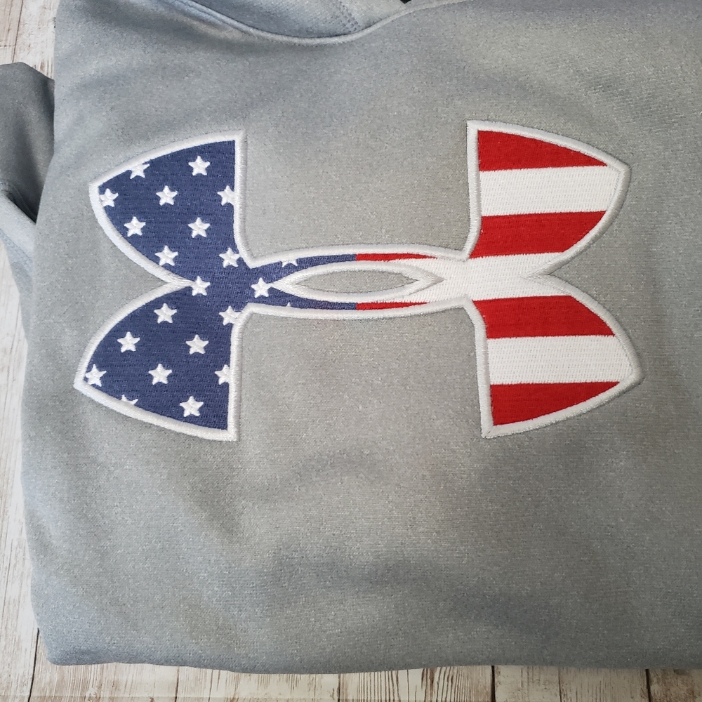 Under Armour Hoodie